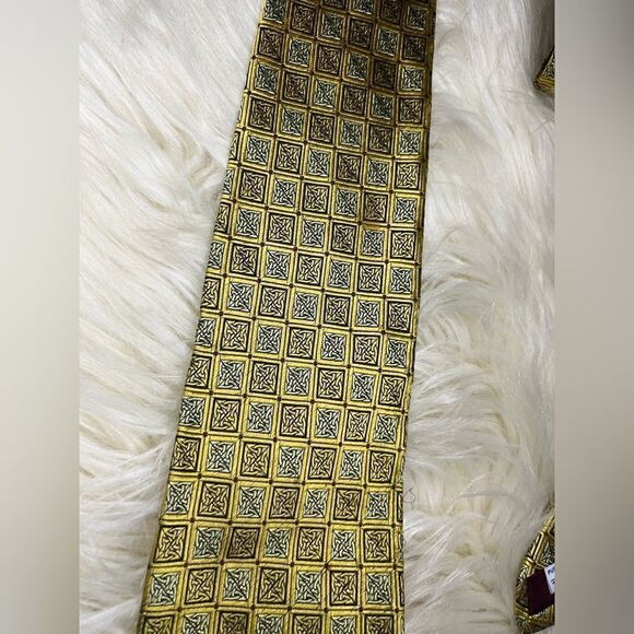 Patrick Francis Ireland jacquard weave mustard yellow printed pure Silk Tie - Picture 2 of 3